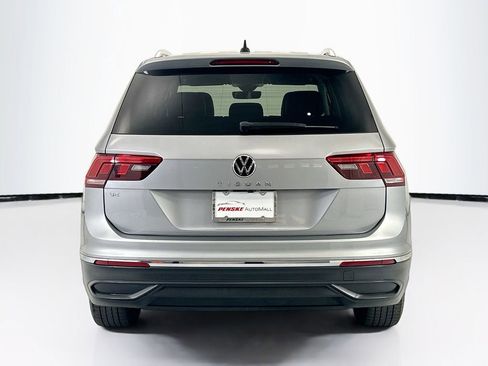 Used 2023 Volkswagen Tiguan SE FWD image 6