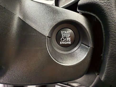 Used 2020 Jeep Compass Sport image 11