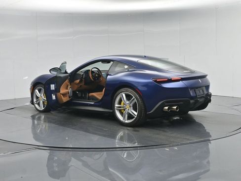Used 2023 Ferrari Roma RWD image 35