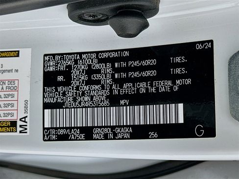 Used 2024 Toyota 4Runner Limited image 33