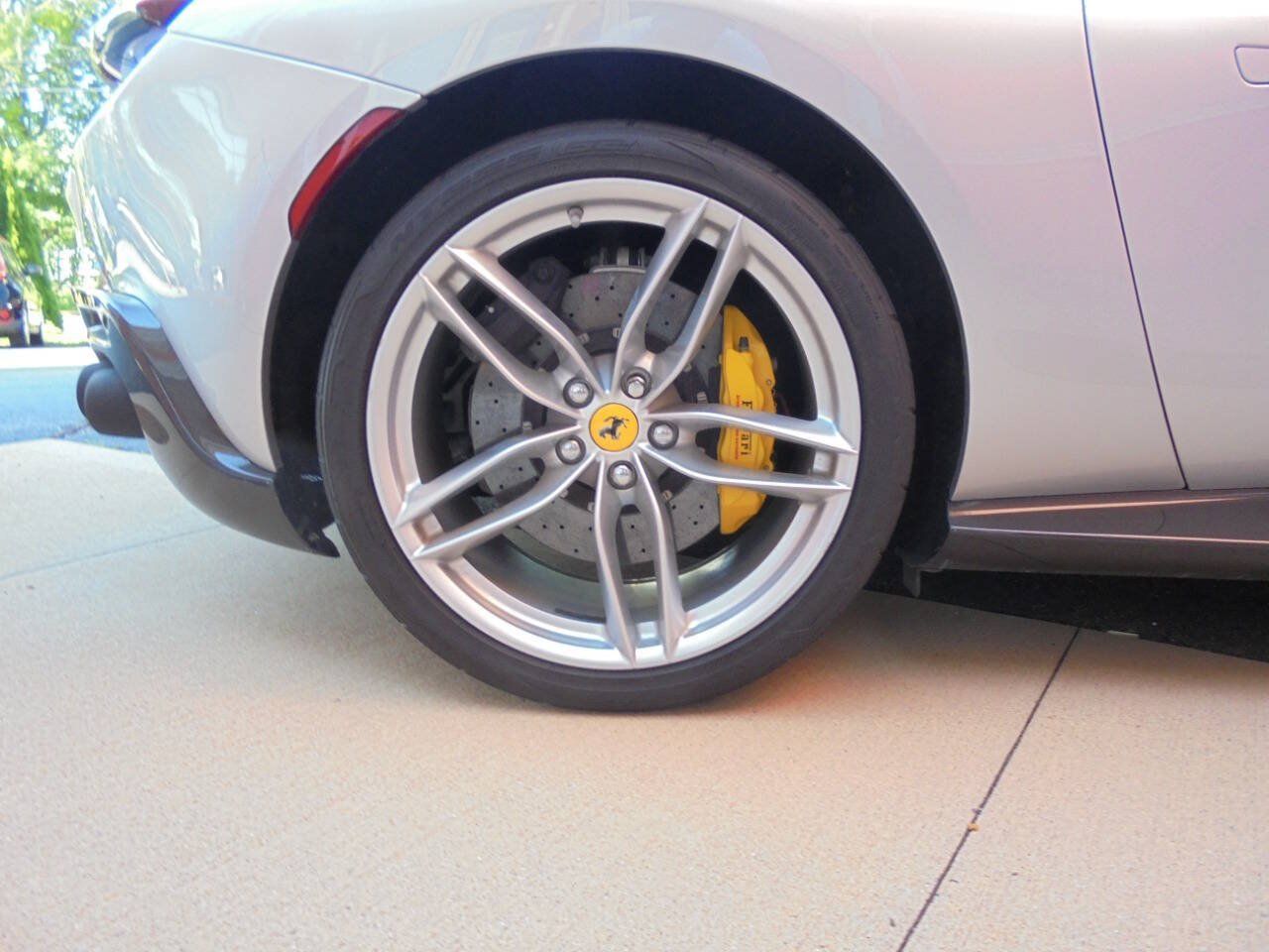 Used 2021 Ferrari Roma RWD image 43