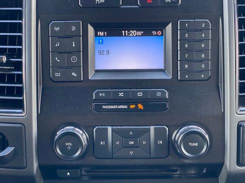 Used 2018 Ford F150 XLT image 24