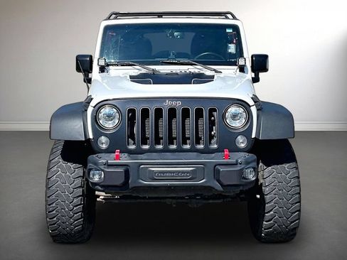 Used 2017 Jeep Wrangler Unlimited Rubicon AWD/4WD image 2
