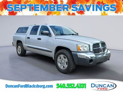 Used 2005 Dodge Dakota SLT