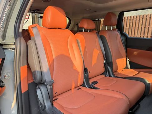 Used 2023 Kia Carnival SX Prestige FWD image 29