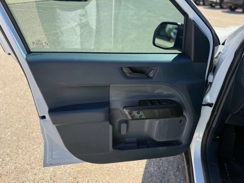 Used 2024 Ford Maverick Lariat w/ Black Appearance Package FWD image 9