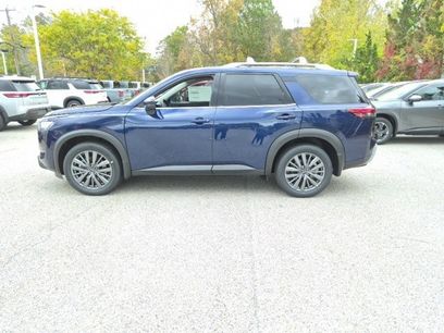 New 2025 Nissan Pathfinder SL