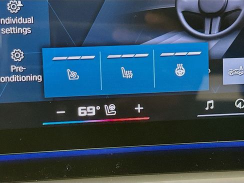 New 2026 BMW M5 Touring image 27