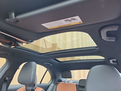 Certified 2023 Mercedes-Benz C 300 4MATIC Sedan image 29