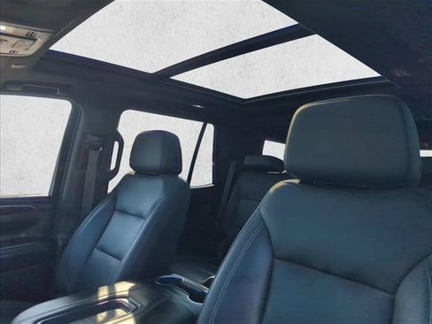 Used 2021 Chevrolet Tahoe Z71 w/ Z71 Off-Road Package AWD/4WD image 25