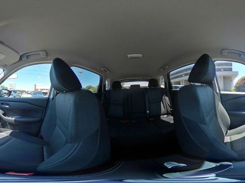 Used 2025 Nissan Rogue SV FWD image 44