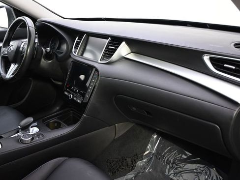 Used 2019 INFINITI QX50 Luxe w/ Cargo Package AWD/4WD image 12