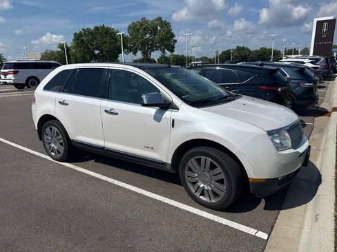 Used 2009 Lincoln MKX 2WD image 3