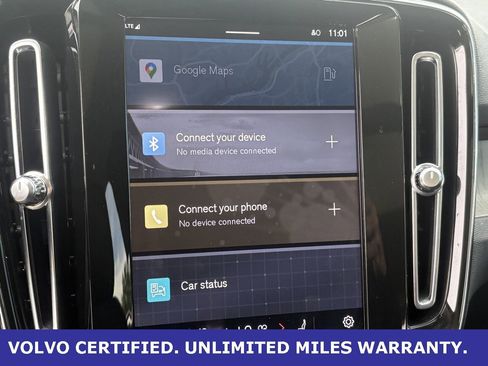 Certified 2023 Volvo XC40 B4 Plus w/ Protection Package Premier image 22