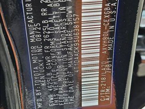 Used 2025 Toyota Camry XLE FWD image 25