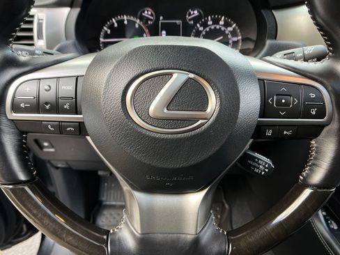 Used 2023 Lexus GX 460 Premium image 14