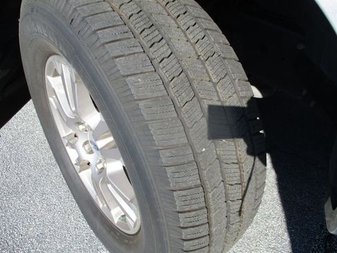 Used 2018 Ford F150 Lariat image 19