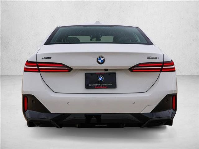 Used 2026 BMW 530i xDrive AWD/4WD image 6