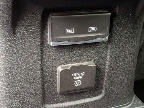 Used 2021 Jeep Wrangler Unlimited Sahara AWD/4WD image 12
