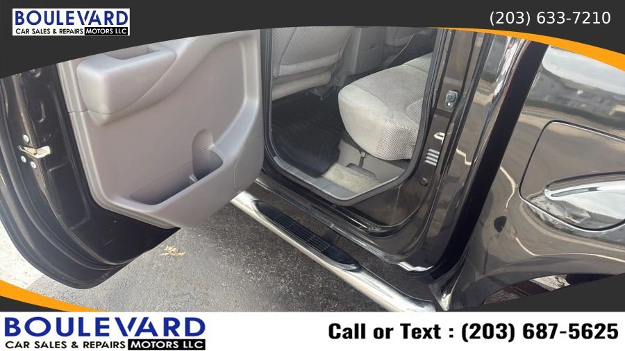 Used 2016 Nissan Frontier SV AWD/4WD image 25