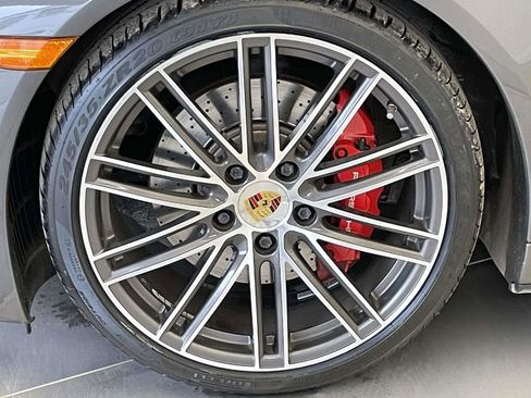 Certified 2017 Porsche 911 Carrera 4S image 11