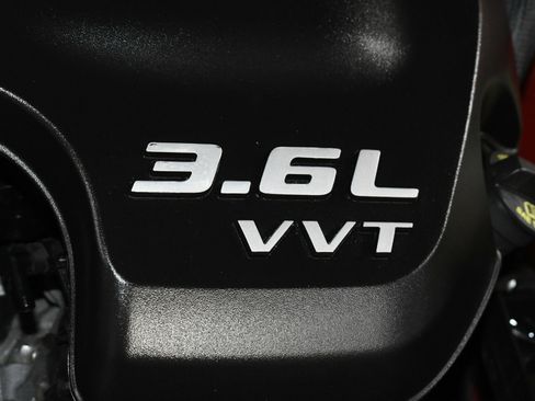 Used 2020 Dodge Challenger SXT image 94