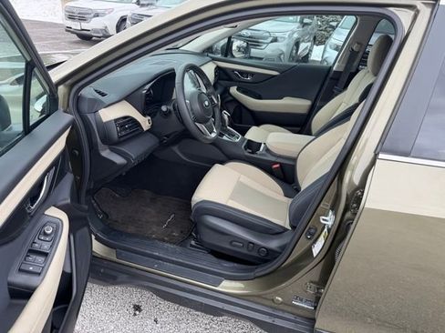 Certified 2025 Subaru Outback Premium image 9