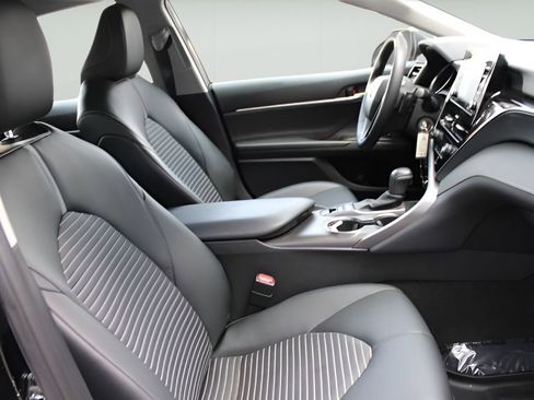 Certified 2023 Toyota Camry SE image 22