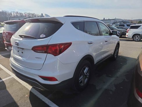 Used 2017 Hyundai Santa Fe Sport image 5
