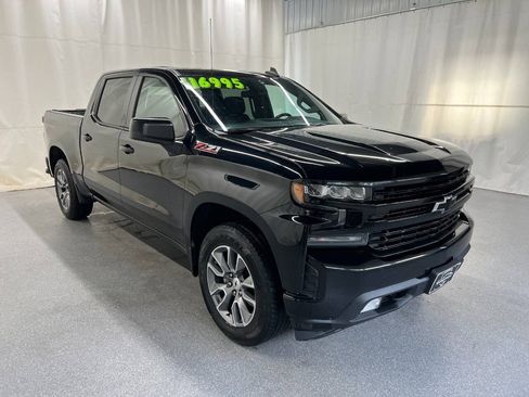 Used 2019 Chevrolet Silverado 1500 RST AWD/4WD image 3