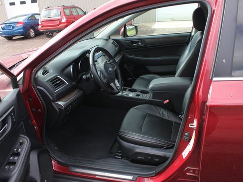 Used 2015 Subaru Outback 2.5i Limited AWD/4WD image 5