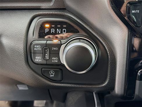 Used 2023 RAM 1500 Big Horn AWD/4WD image 18