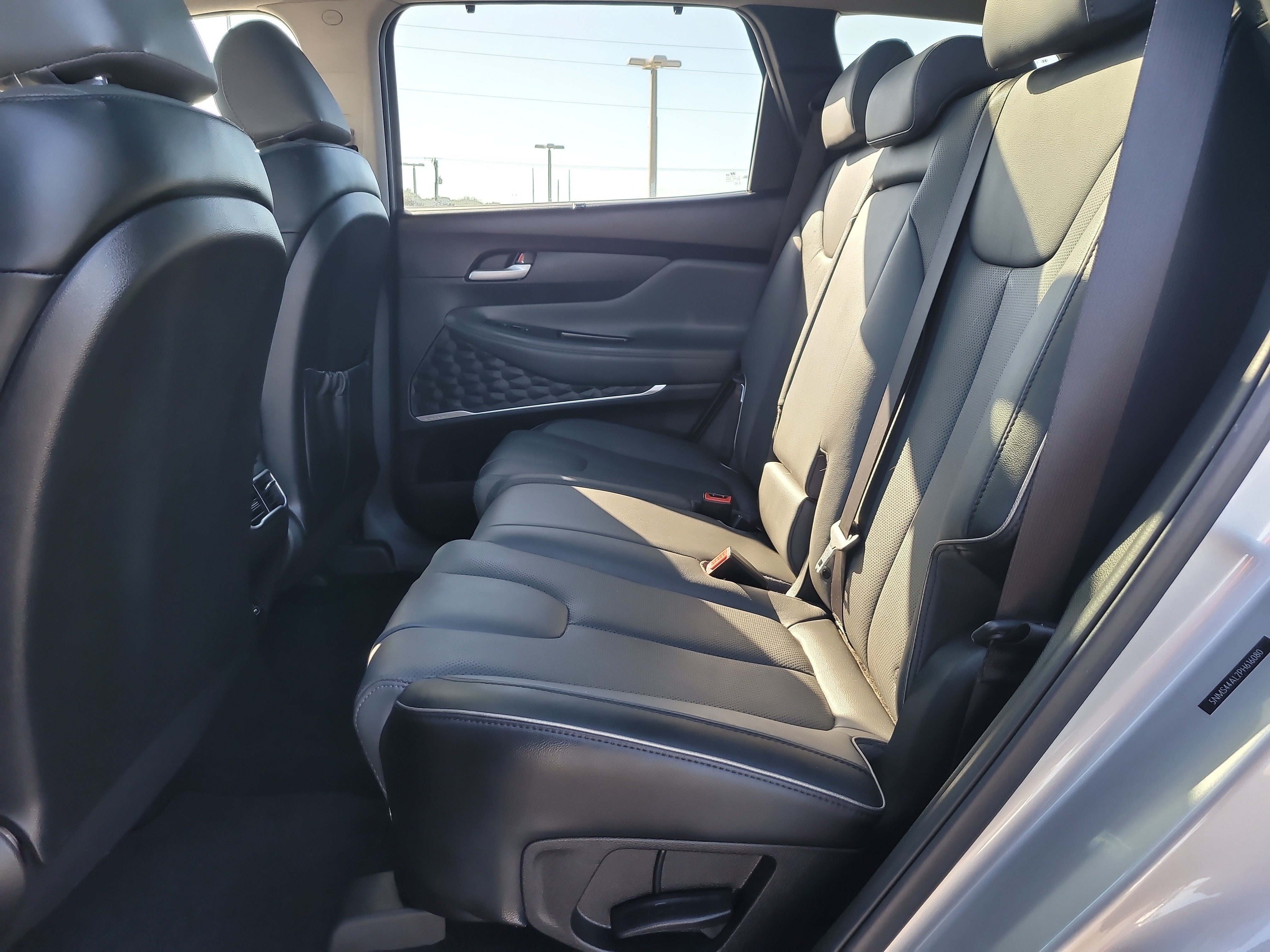 Used 2023 Hyundai Santa Fe Limited FWD image 11