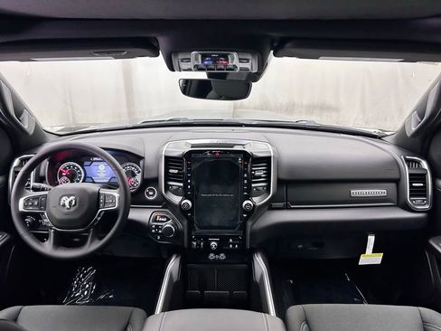 New 2026 RAM 1500 4x4 Crew Cab image 21