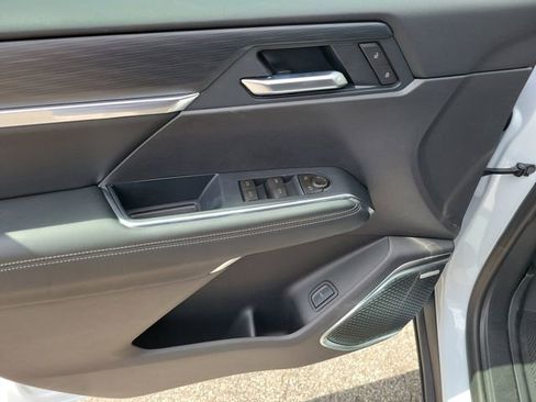 New 2026 GMC Acadia Elevation image 18