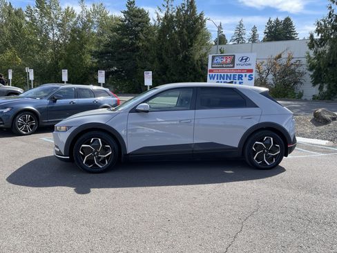 Certified 2024 Hyundai Ioniq 5 SEL RWD image 2
