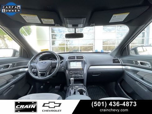 Used 2017 Ford Explorer XLT w/ Equipment Group 202A image 30