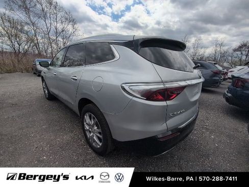 Used 2022 Buick Enclave Premium w/ Experience Buick Package AWD/4WD image 9