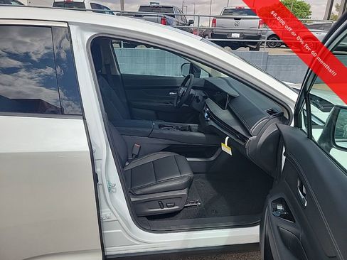 New 2025 Nissan Murano SV AWD/4WD image 17