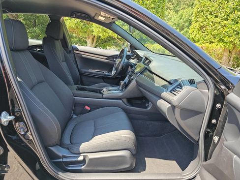 Used 2018 Honda Civic Sport image 31