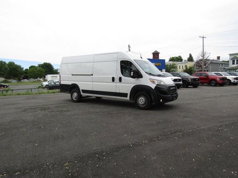 Used 2025 RAM ProMaster 3500 w/ Convenience Group FWD image 8