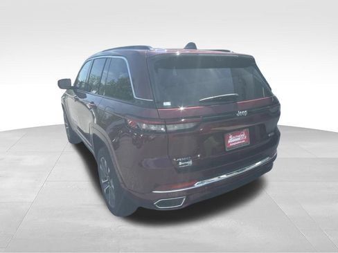 New 2024 Jeep Grand Cherokee Overland w/ Advanced Protech Group III AWD/4WD image 17