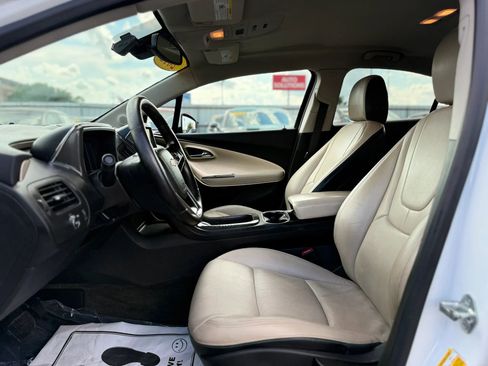 Used 2012 Chevrolet Volt Premium w/ Premium Trim Package FWD image 19
