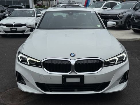 Used 2025 BMW 330i xDrive Sedan w/ Convenience Package AWD/4WD image 2