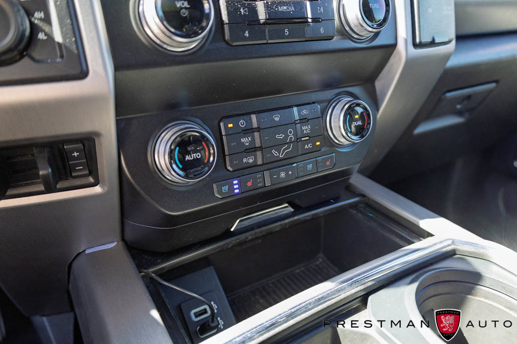 Used 2019 Ford F350 Platinum w/ Platinum Ultimate Package AWD/4WD image 18