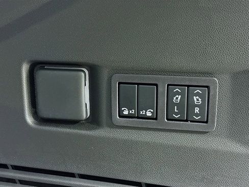 New 2026 Chevrolet Tahoe Premier w/ Sun And Tow Package image 36