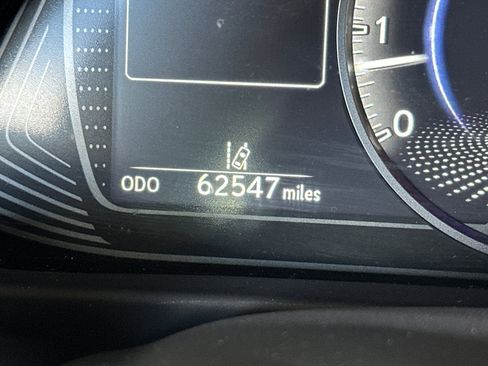 Used 2022 Lexus UX 200 w/ Accessory Package (Z2) FWD image 23