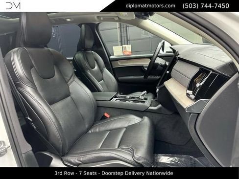 Used 2025 Volvo XC90 T8 Ultra w/ Protection Package Premier AWD/4WD image 19