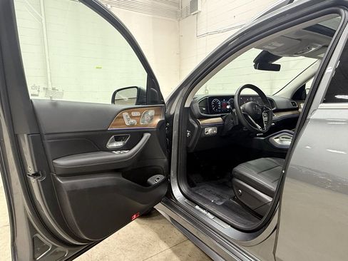 Used 2025 Mercedes-Benz GLE 350 4MATIC image 18
