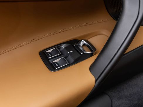 New 2027 McLaren 750S Spider RWD image 31